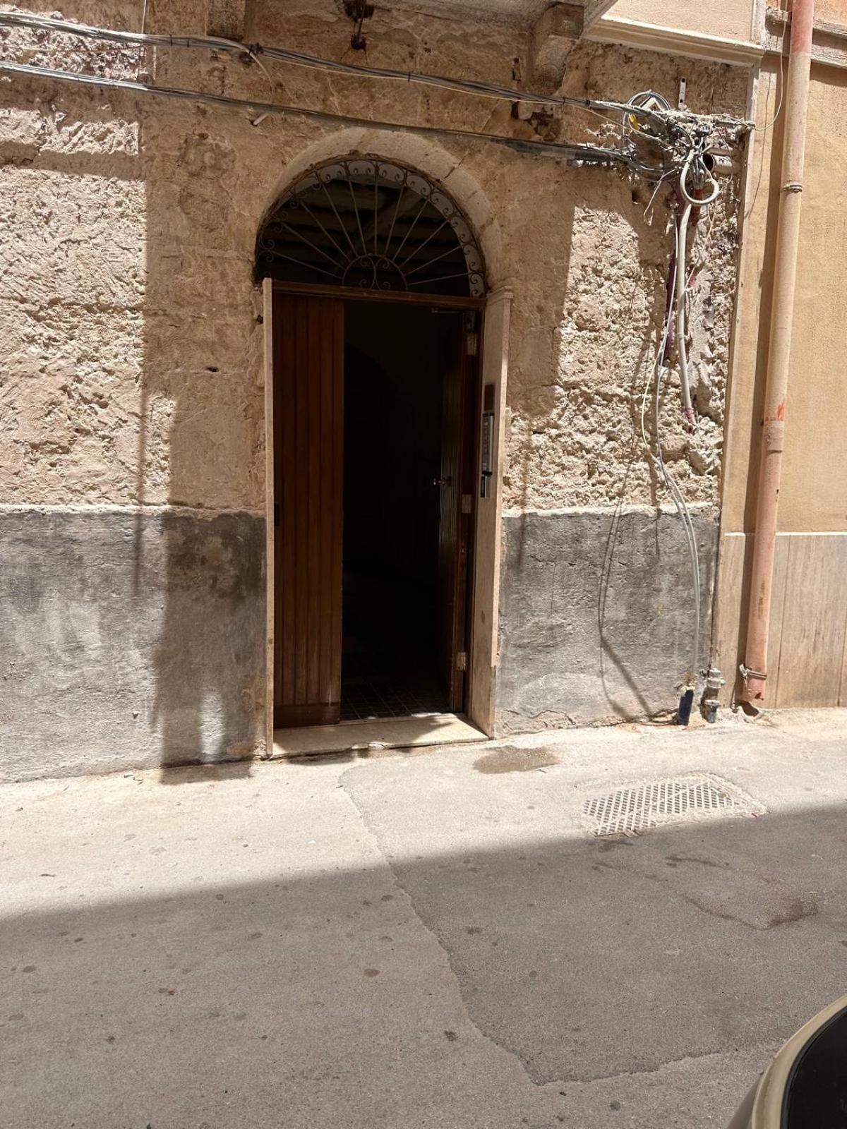 A Casa Di Clara Apartment Trapani Exterior photo